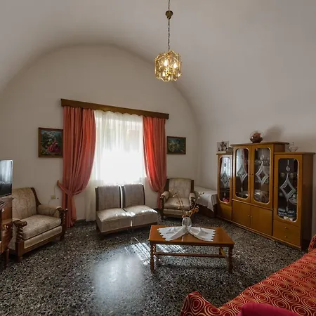 Irini And Petros House Ferienhaus *