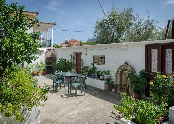 Σπίτι διακοπών Irini And Petros House Λεωνίδιο